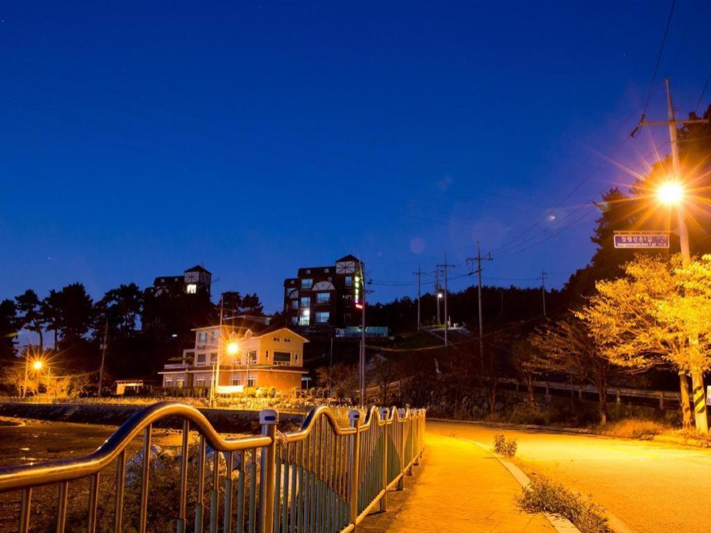 Hyacinth Pension Tongyeong Exterior photo